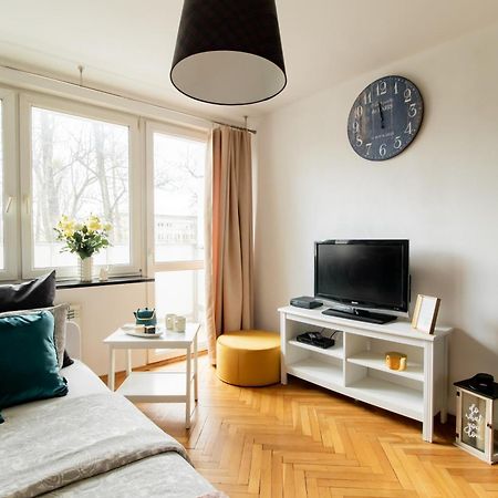 Piotrapartments - Bruna Green City Apartment วอร์ซอ ภายนอก รูปภาพ