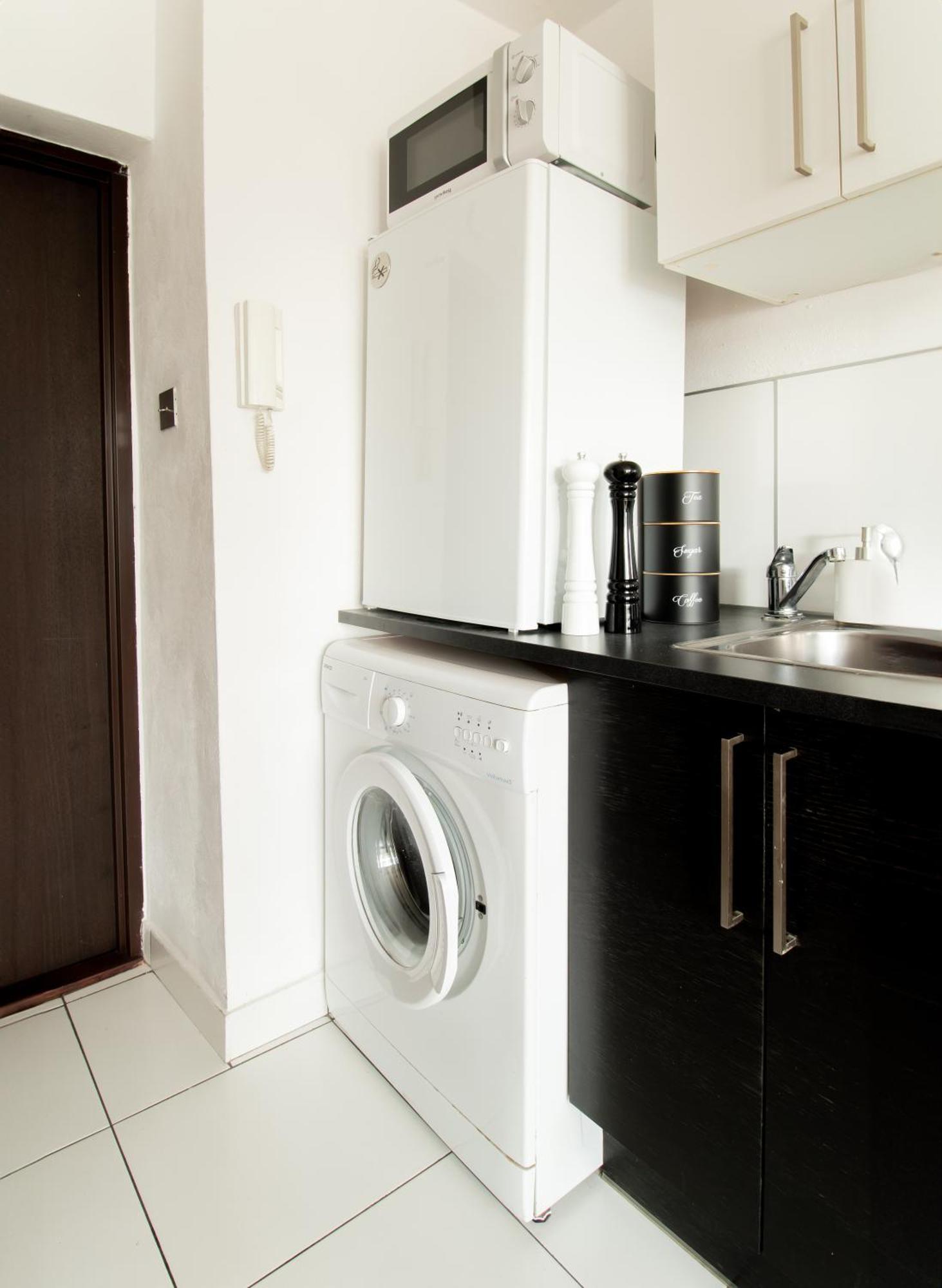 Piotrapartments - Bruna Green City Apartment วอร์ซอ ภายนอก รูปภาพ